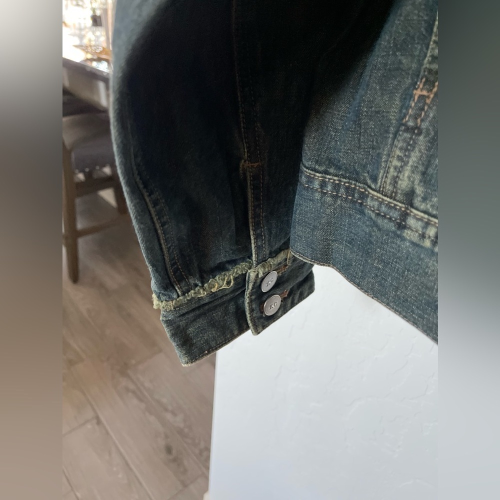 Kenneth Cole | Jean Jacket, Denim•••Frayed Detail, EXCELLENT—Medium - Picture 5 of 13